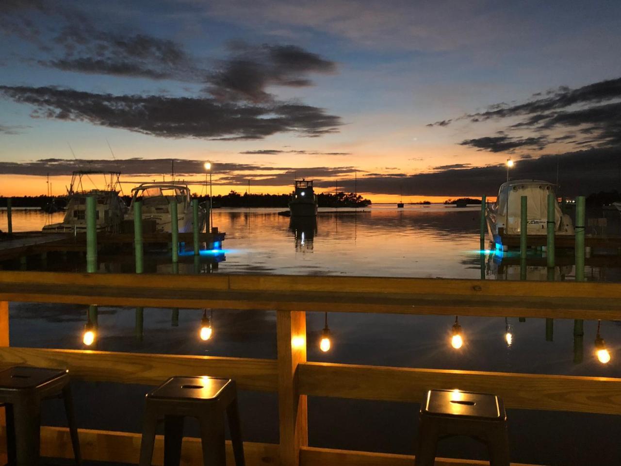 Full Moon Hotel & Restaurant Salinas Exteriér fotografie